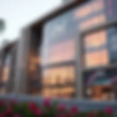 Exterior view of المعيصم مول showcasing modern architecture